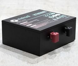 Batería de Litio LiFePO4 Bajo Asiento Eleksol 12,8V 200Ah Bluetooth y BMS V2