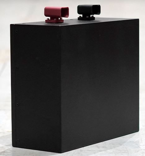 Batería de Litio LiFePO4 Bajo Asiento Eleksol 12,8V 200Ah Bluetooth y BMS V2