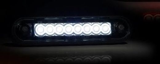 Lange weiße LED-Seitenmarkierungsleuchte mit runder, flacher, schwarzer Gummiauflage