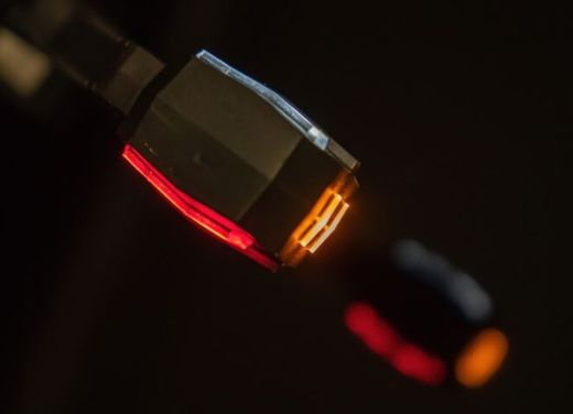 Piloto Cuerno Led Derecho Con 3 Funciones - Modelo Dragon