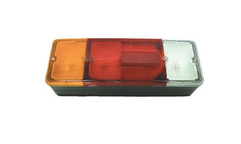 Piloto Mitsubishi canter derecho con marcha atrás