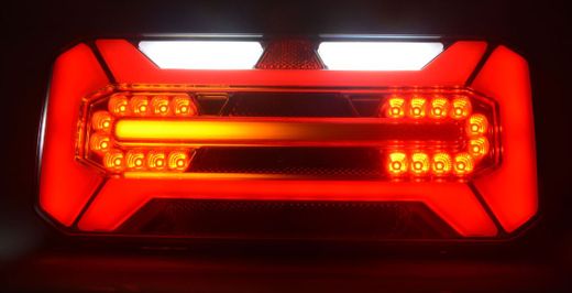 Dynamischer rechter LED-Multifunktionspilot