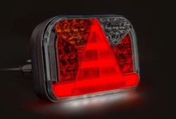 Rechte LED-Multifunktions-Anhängerleuchte