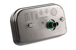 Multifunktionale LED-Anhängerleuchte links mit 7-poligem Ampere-Anschluss