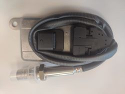 Mercedes-Benz Heck-NOx-Sensor SNOX530