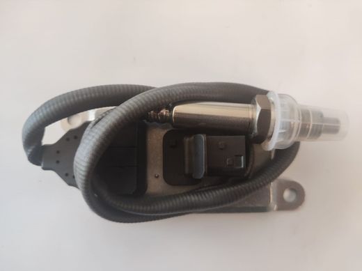 Heck-NOx-Sensor von Mercedes-Benz
